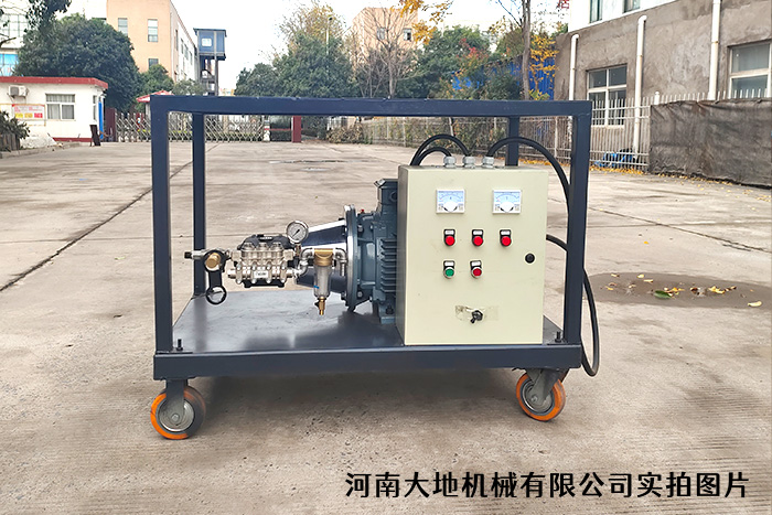 二手設備翻新除銹、除漆清洗機